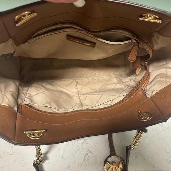Brown & Tan Michael Kors logo purse - Picture 11 of 13